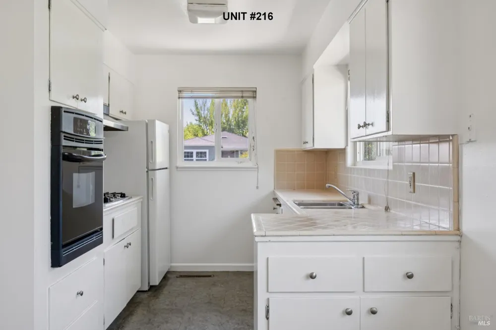 216 Andrieux Street Sonoma, CA 95476