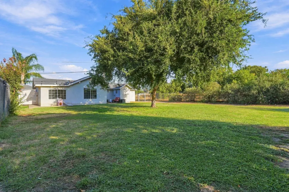 3625 S Highland Avenue Selma, CA 93662