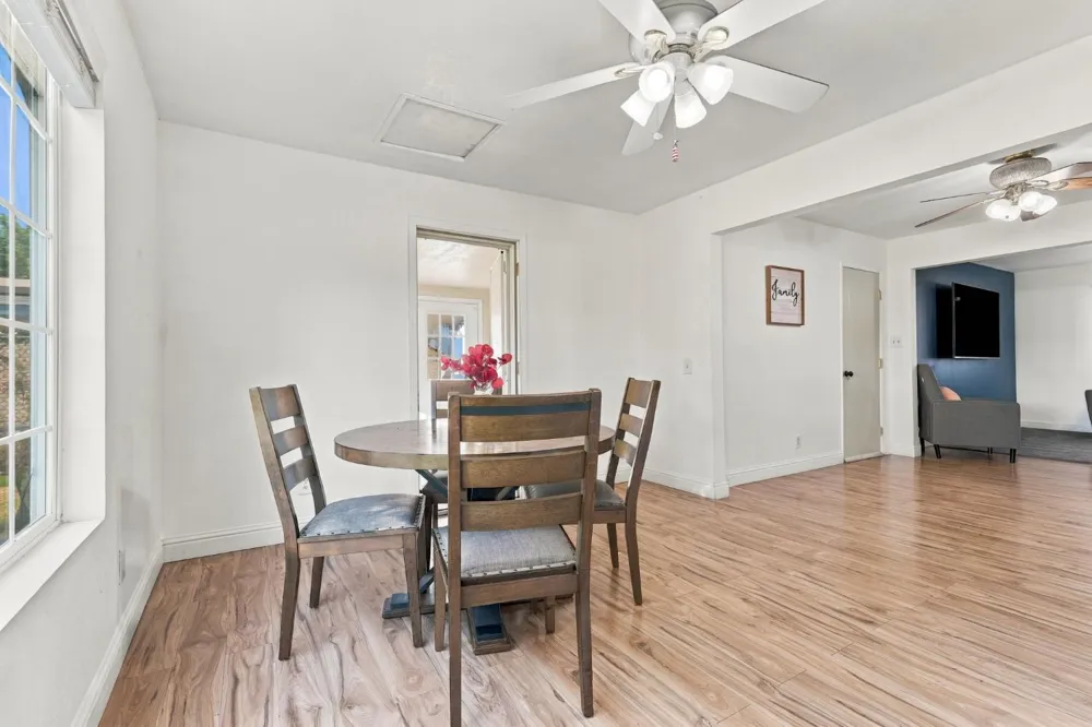 3625 S Highland Avenue Selma, CA 93662
