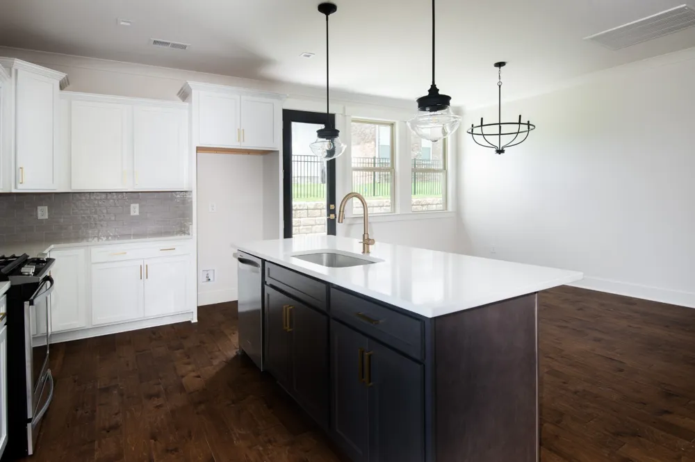 2068 Blackstone Drive Hendersonville, TN 37075
