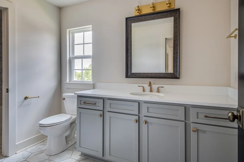 2068 Blackstone Drive Hendersonville, TN 37075