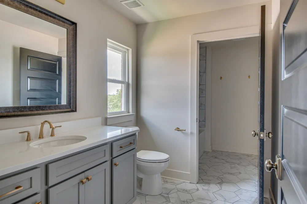 2068 Blackstone Drive Hendersonville, TN 37075