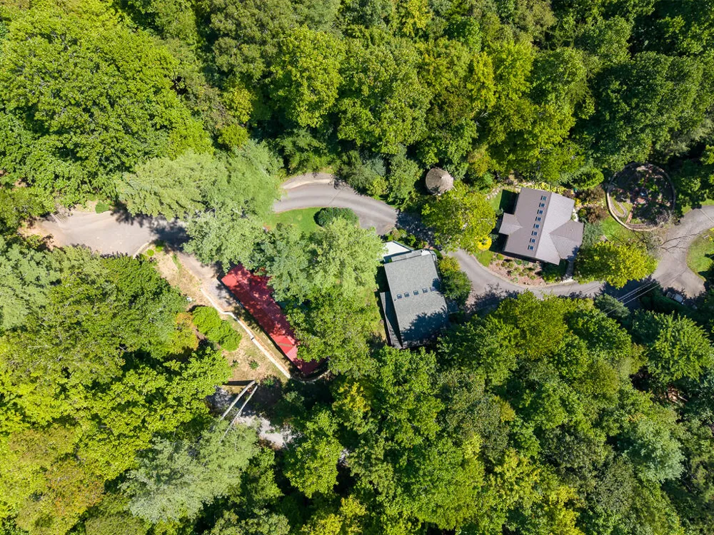 Iris Lane Whittier, NC 28789