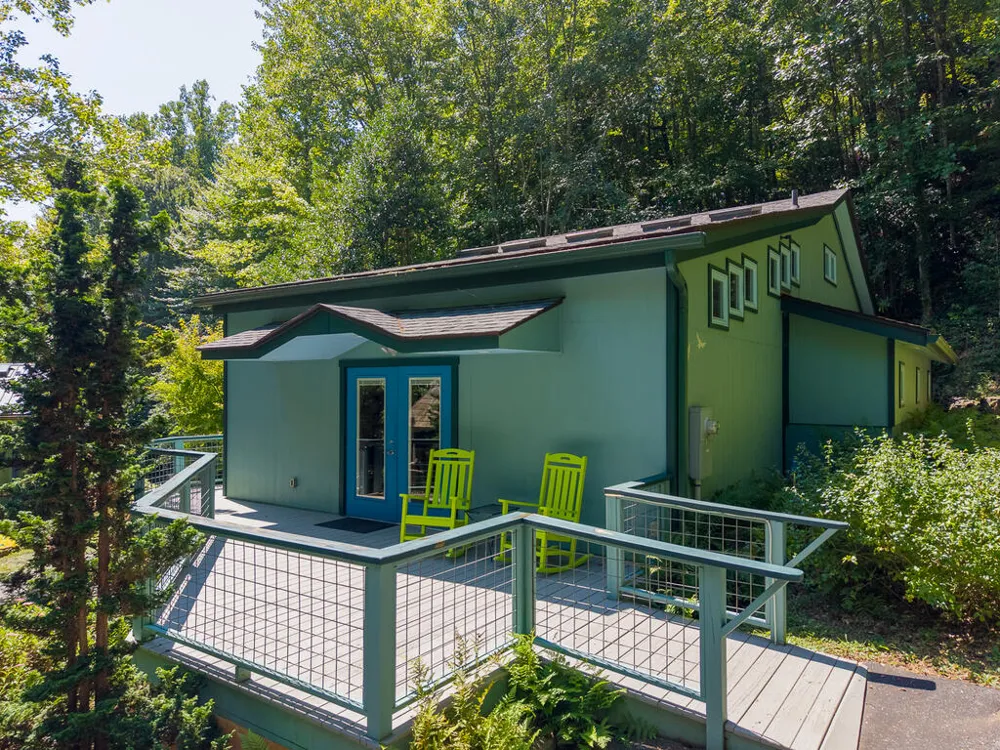 Iris Lane Whittier, NC 28789