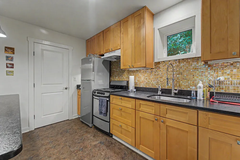 Iris Lane Whittier, NC 28789