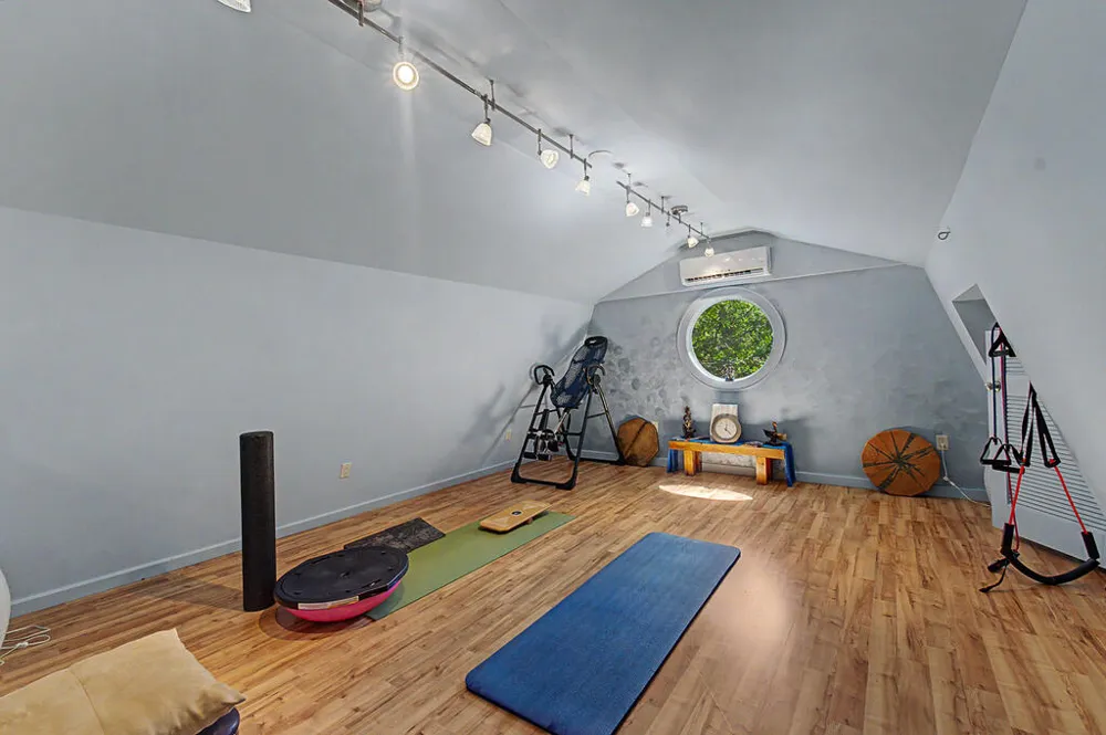 Iris Lane Whittier, NC 28789