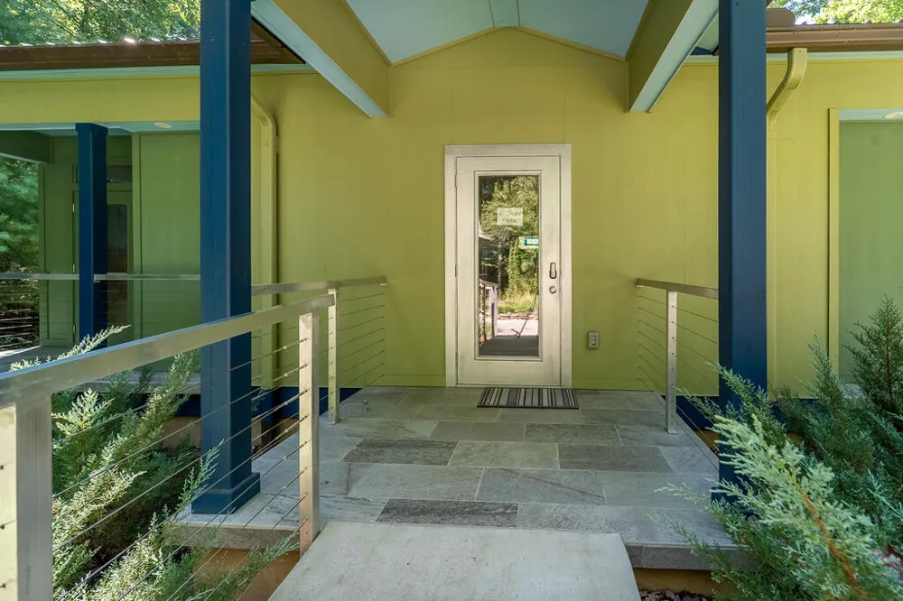 Iris Lane Whittier, NC 28789