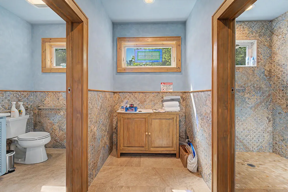 Iris Lane Whittier, NC 28789