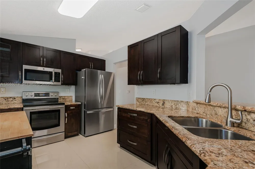 17022 NW 12th St Pembroke Pines, FL 33028