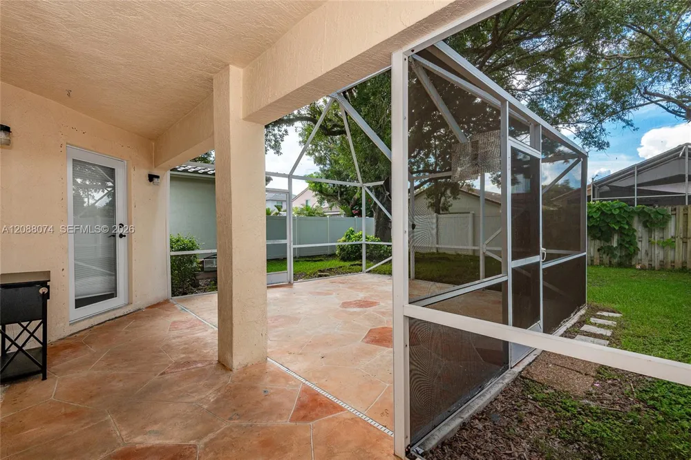 17022 NW 12th St Pembroke Pines, FL 33028