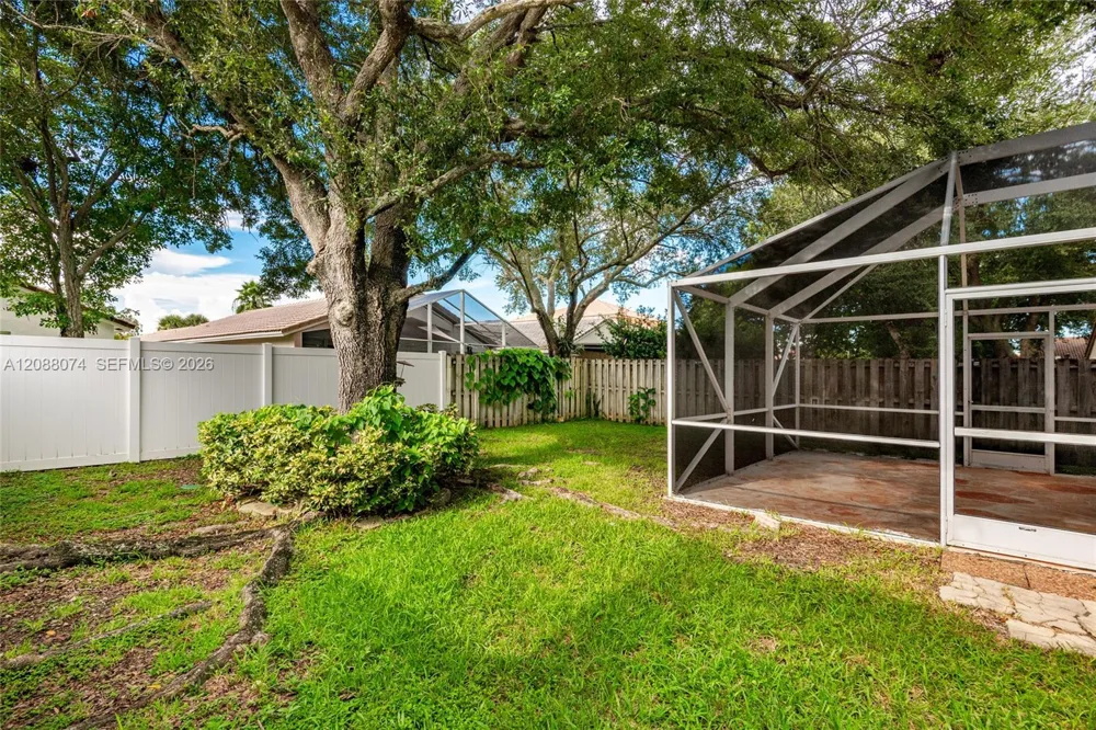 17022 NW 12th St Pembroke Pines, FL 33028