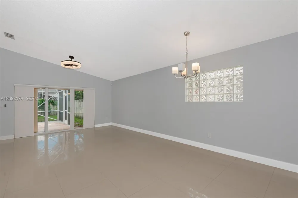 17022 NW 12th St Pembroke Pines, FL 33028