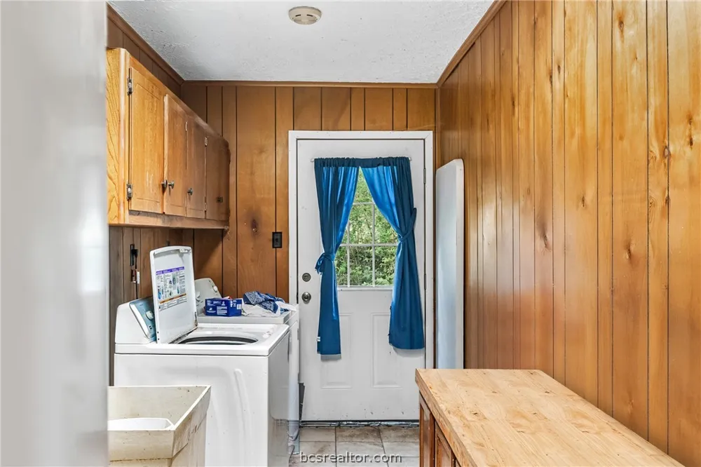 5209 Bucksnort Road Franklin, TX 77856