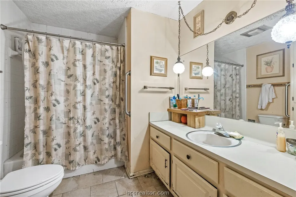 5209 Bucksnort Road Franklin, TX 77856