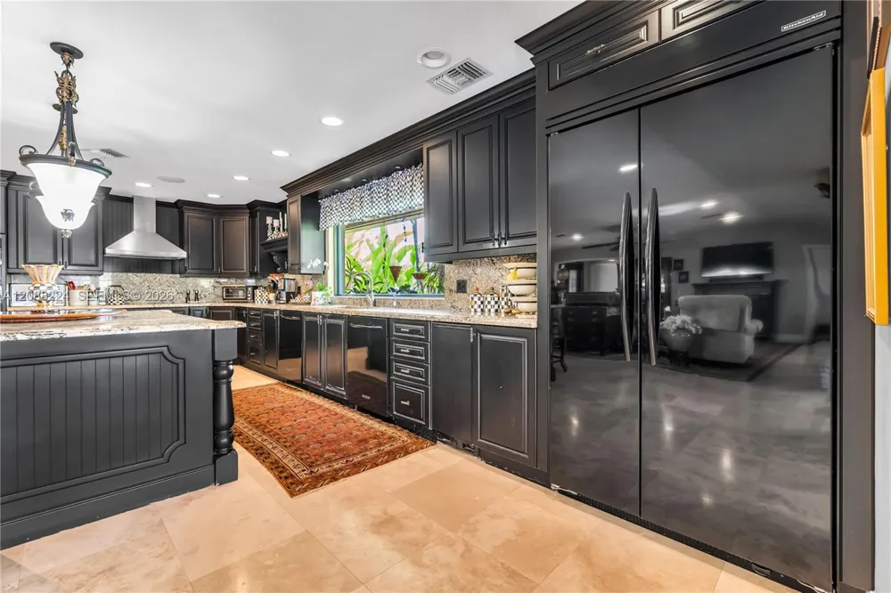 4615 W Tradewinds Ave Lauderdale By The Sea, FL 33308