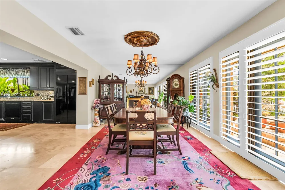 4615 W Tradewinds Ave Lauderdale By The Sea, FL 33308
