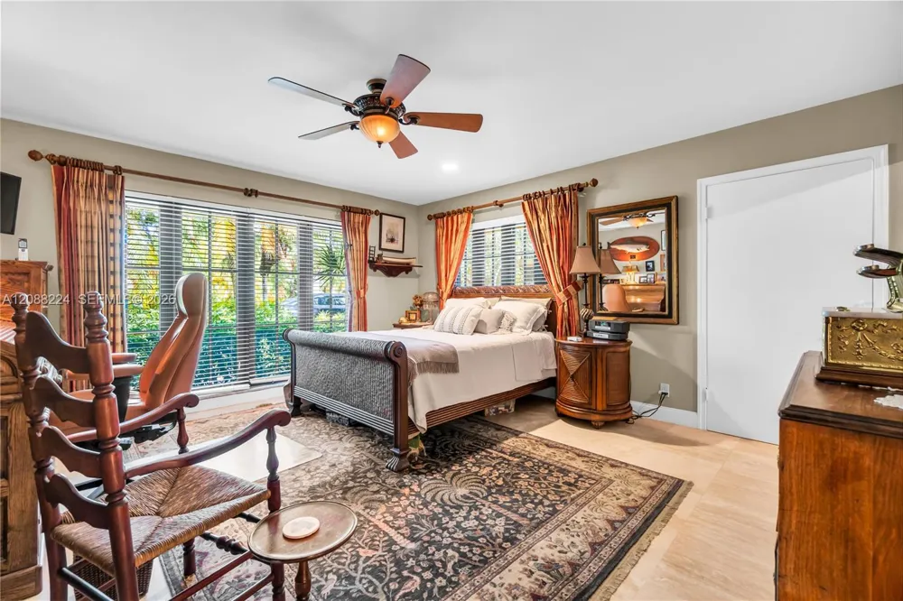 4615 W Tradewinds Ave Lauderdale By The Sea, FL 33308