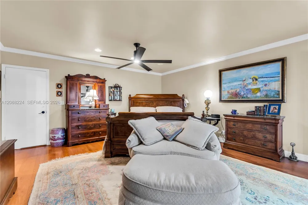 4615 W Tradewinds Ave Lauderdale By The Sea, FL 33308