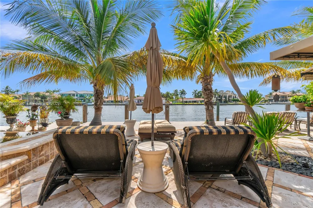4615 W Tradewinds Ave Lauderdale By The Sea, FL 33308
