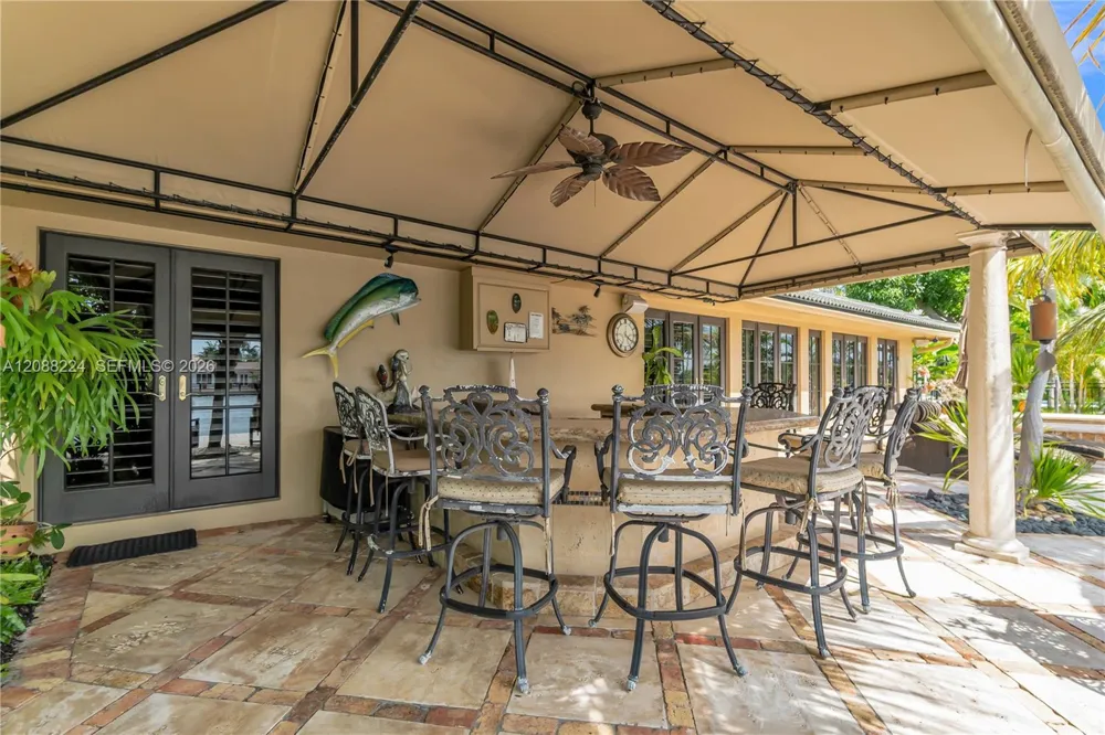 4615 W Tradewinds Ave Lauderdale By The Sea, FL 33308