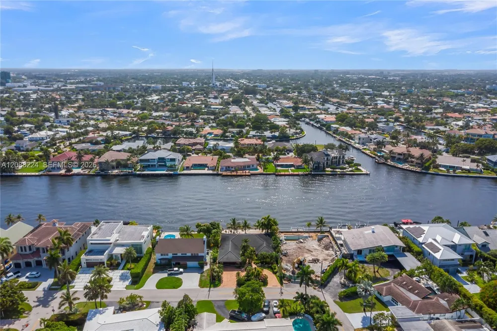 4615 W Tradewinds Ave Lauderdale By The Sea, FL 33308