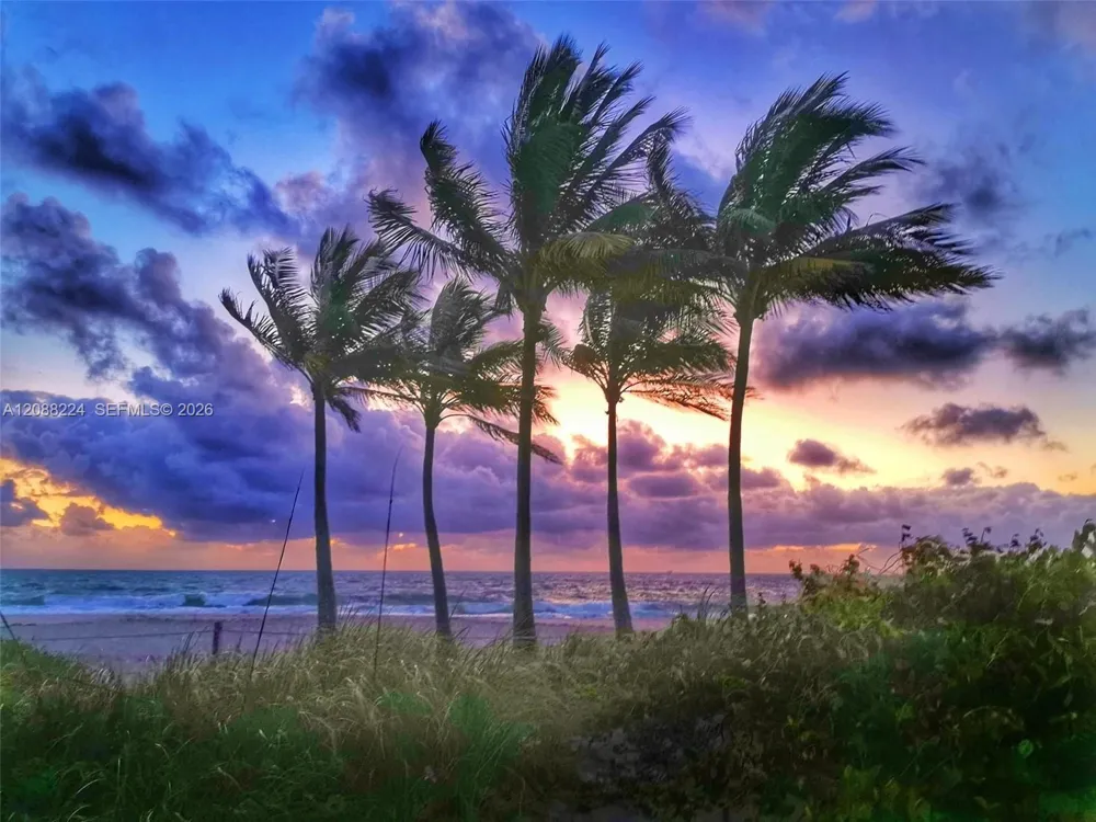 4615 W Tradewinds Ave Lauderdale By The Sea, FL 33308