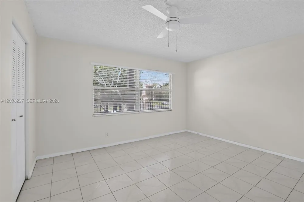 1200 SW 125th Ave #212L Pembroke Pines, FL 33027