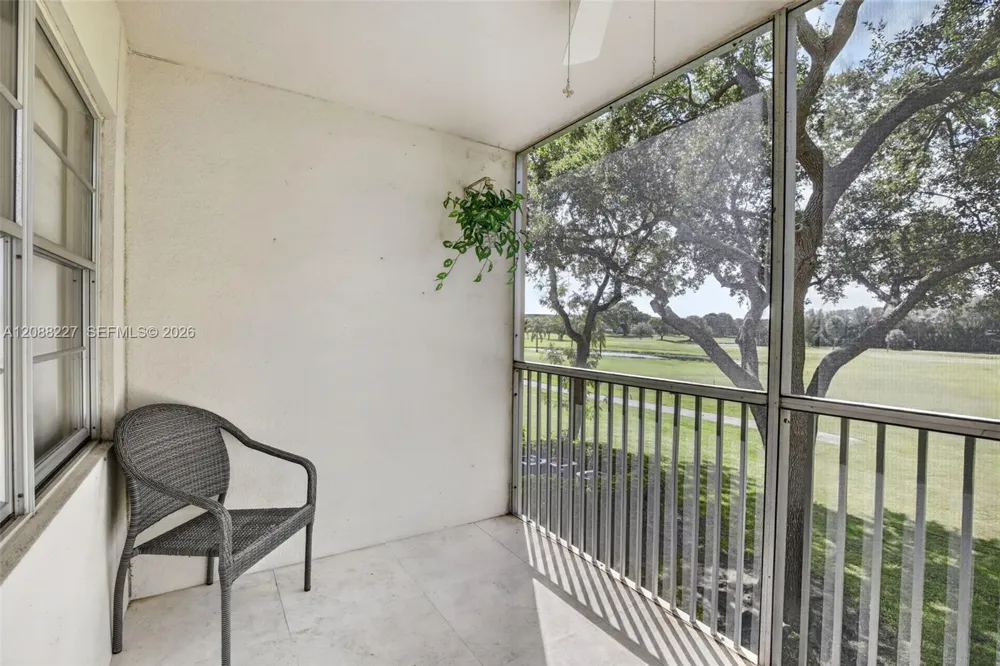 1200 SW 125th Ave #212L Pembroke Pines, FL 33027