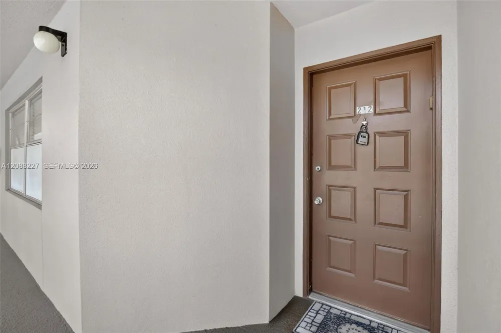 1200 SW 125th Ave #212L Pembroke Pines, FL 33027