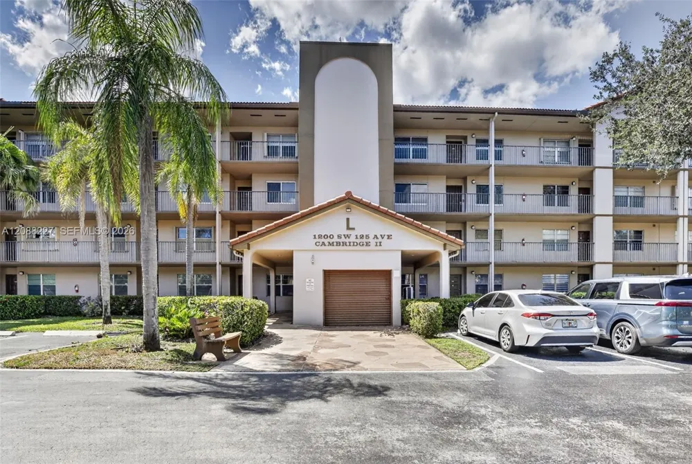 1200 SW 125th Ave #212L Pembroke Pines, FL 33027