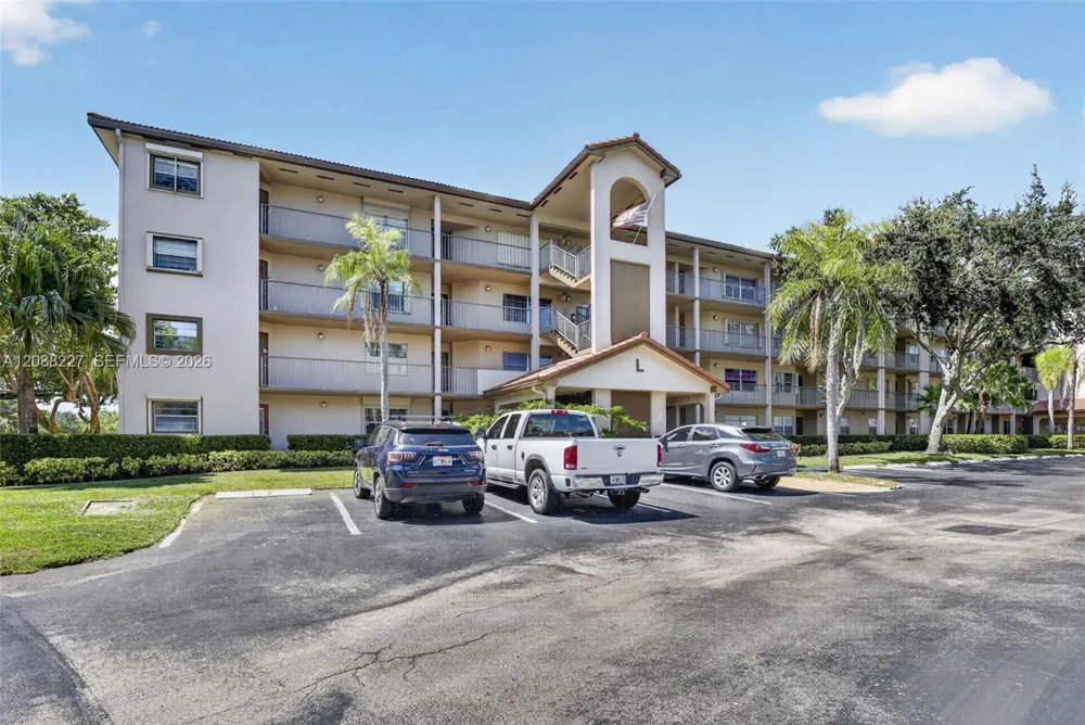 1200 SW 125th Ave #212L Pembroke Pines, FL 33027