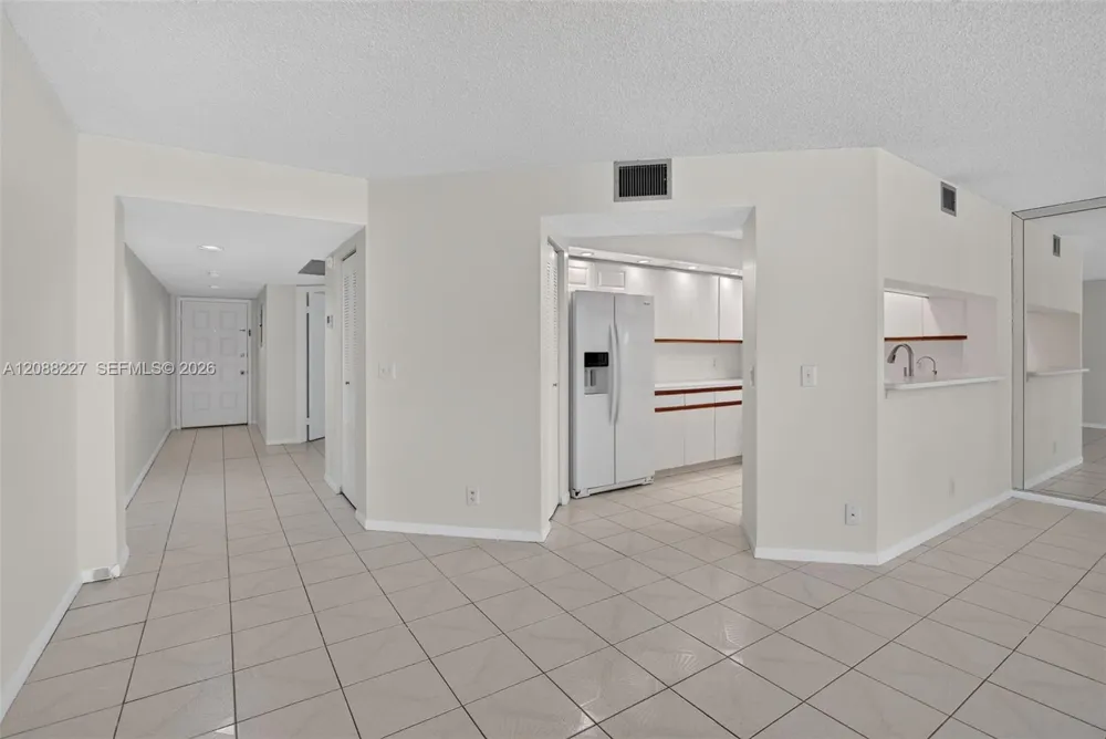 1200 SW 125th Ave #212L Pembroke Pines, FL 33027