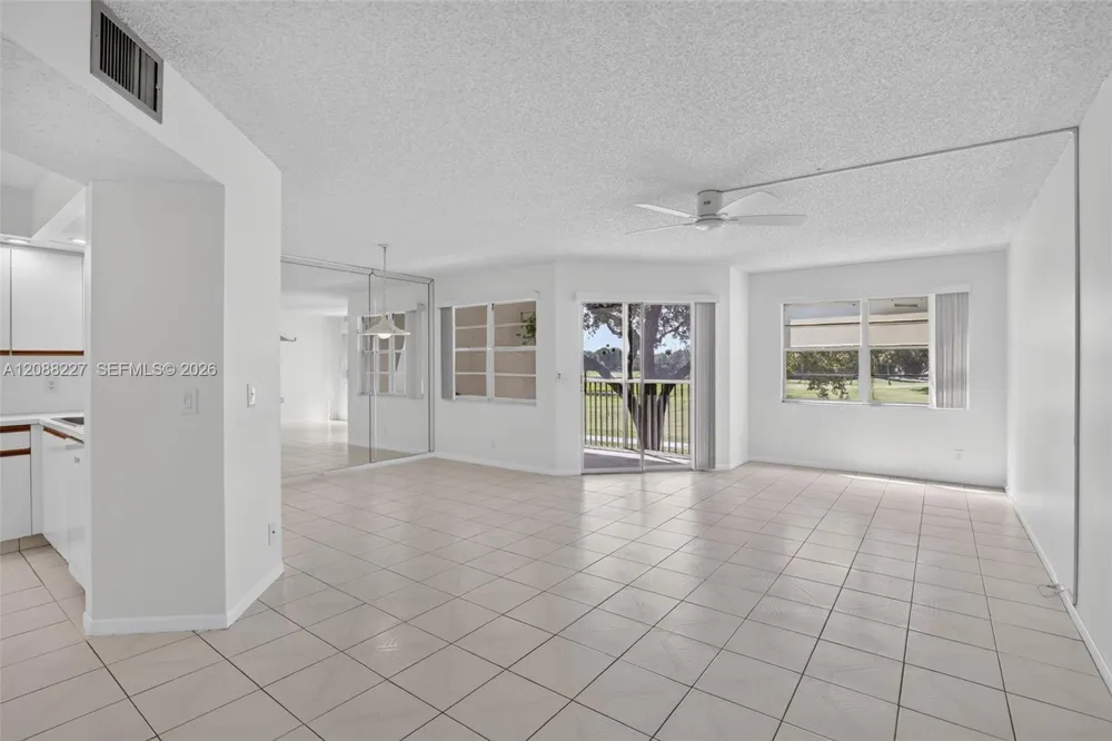 1200 SW 125th Ave #212L Pembroke Pines, FL 33027