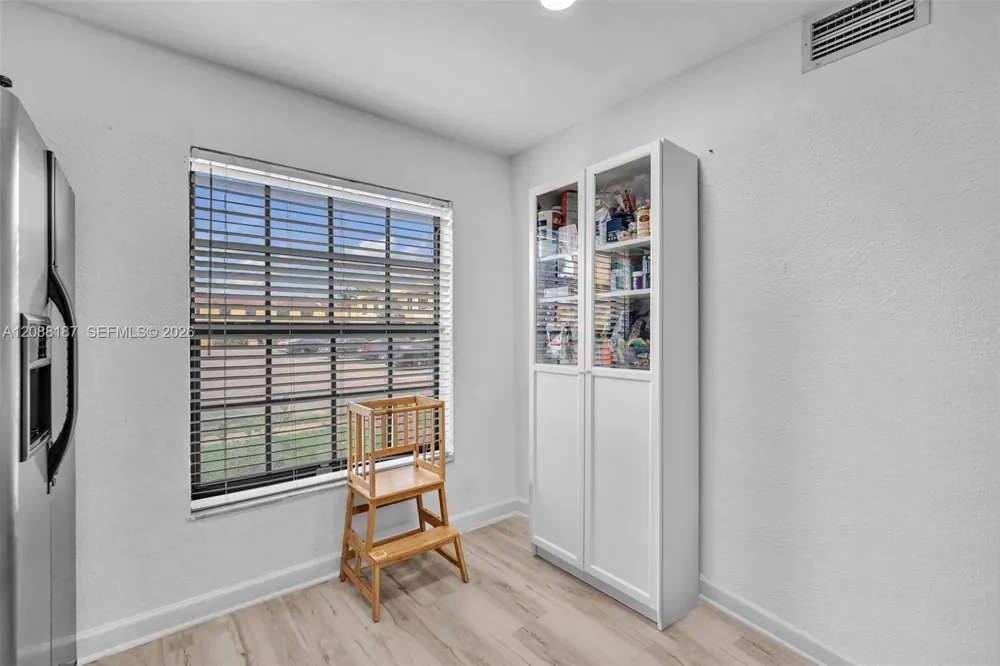 2771 NW 47th Ln #2905 Lauderdale Lakes, FL 33313