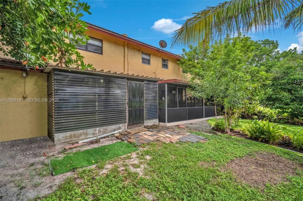 2771 NW 47th Ln #2905 Lauderdale Lakes, FL 33313