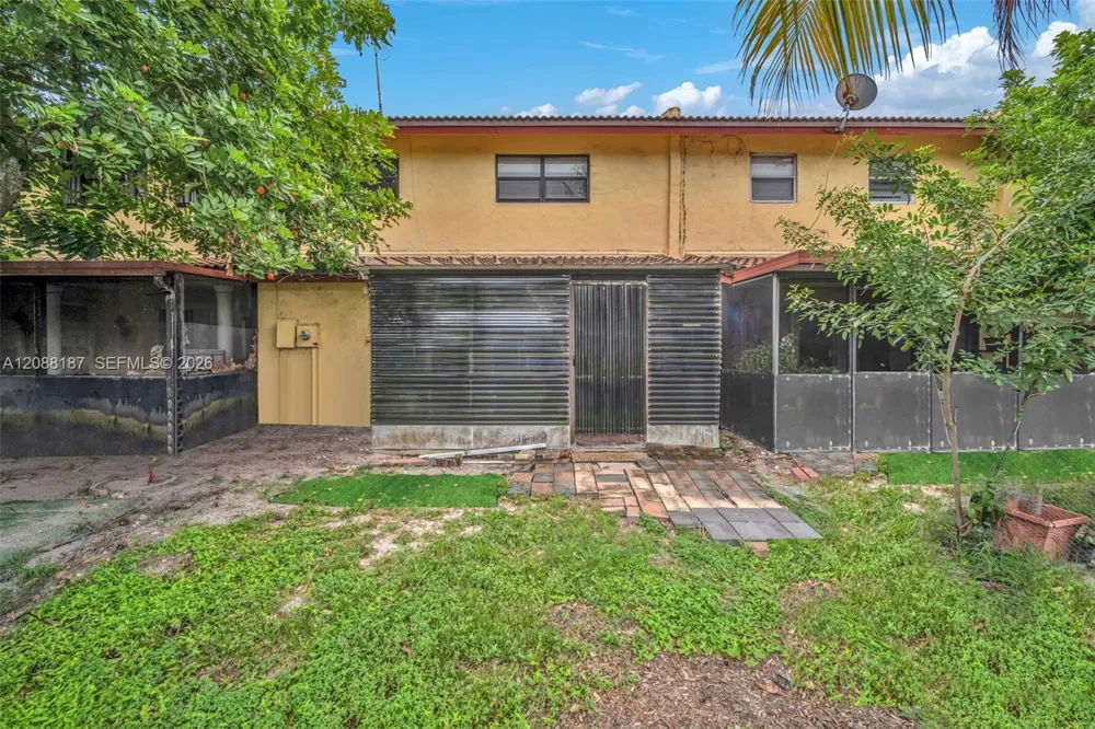 2771 NW 47th Ln #2905 Lauderdale Lakes, FL 33313