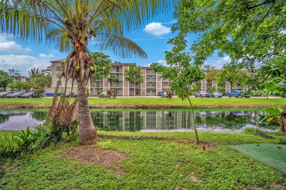 2771 NW 47th Ln #2905 Lauderdale Lakes, FL 33313