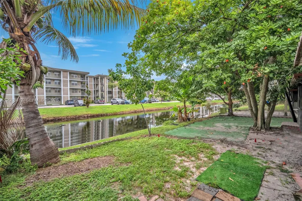 2771 NW 47th Ln #2905 Lauderdale Lakes, FL 33313
