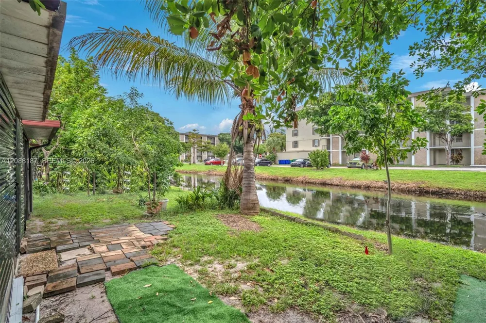 2771 NW 47th Ln #2905 Lauderdale Lakes, FL 33313