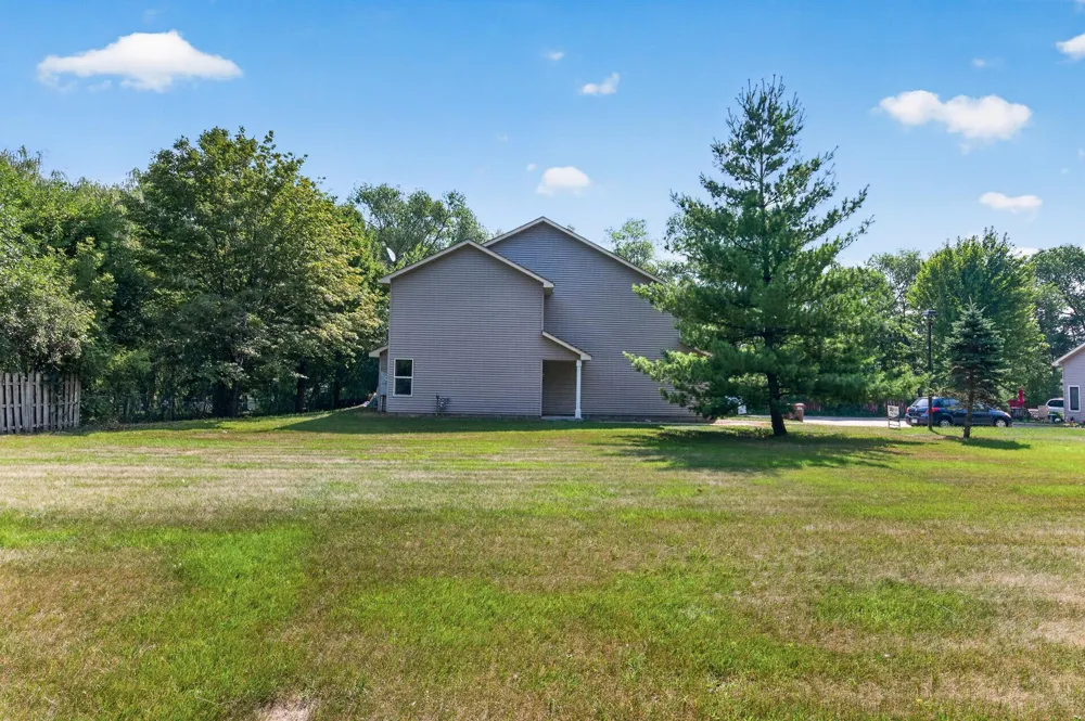 833 Glen Road Newport, MN 55055