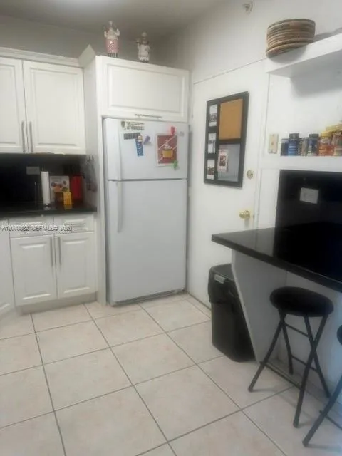 5601 Collins Ave #415 Miami Beach, FL 33140