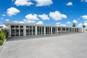 5601 Collins Ave #415 Miami Beach, FL 33140
