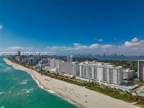 5601 Collins Ave #415 Miami Beach, FL 33140