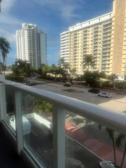 5601 Collins Ave #415 Miami Beach, FL 33140