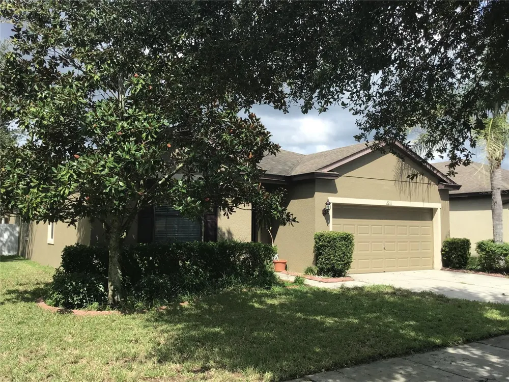 2211 LANDSIDE DRIVE Valrico, FL 33594