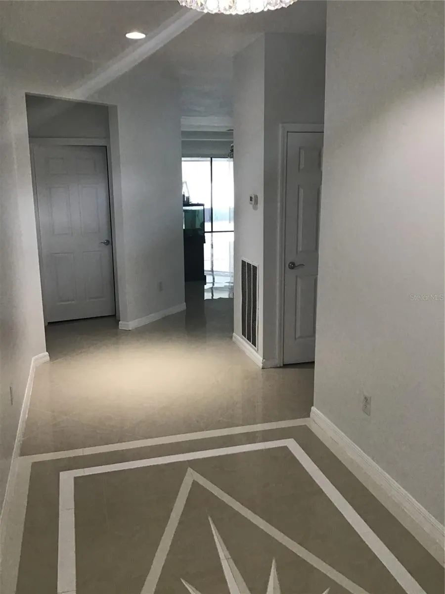 2211 LANDSIDE DRIVE Valrico, FL 33594