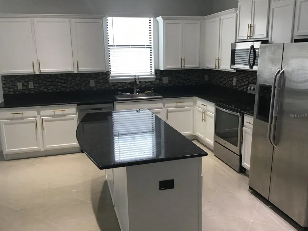 2211 LANDSIDE DRIVE Valrico, FL 33594