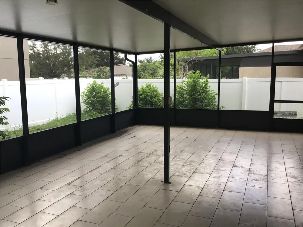 2211 LANDSIDE DRIVE Valrico, FL 33594