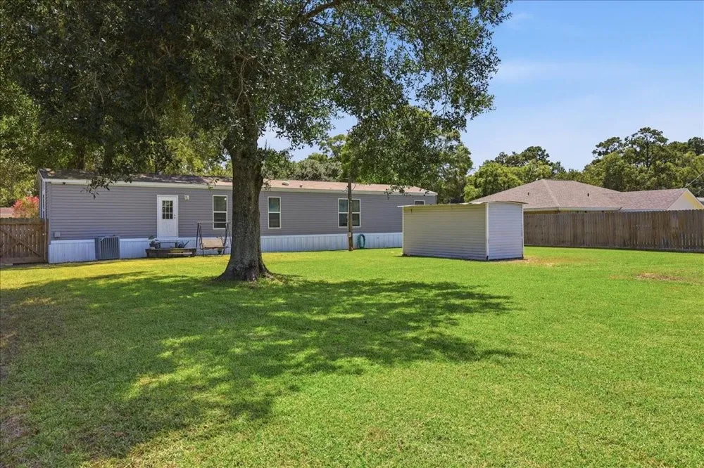 8739 Ash Street Lumberton, TX 77657