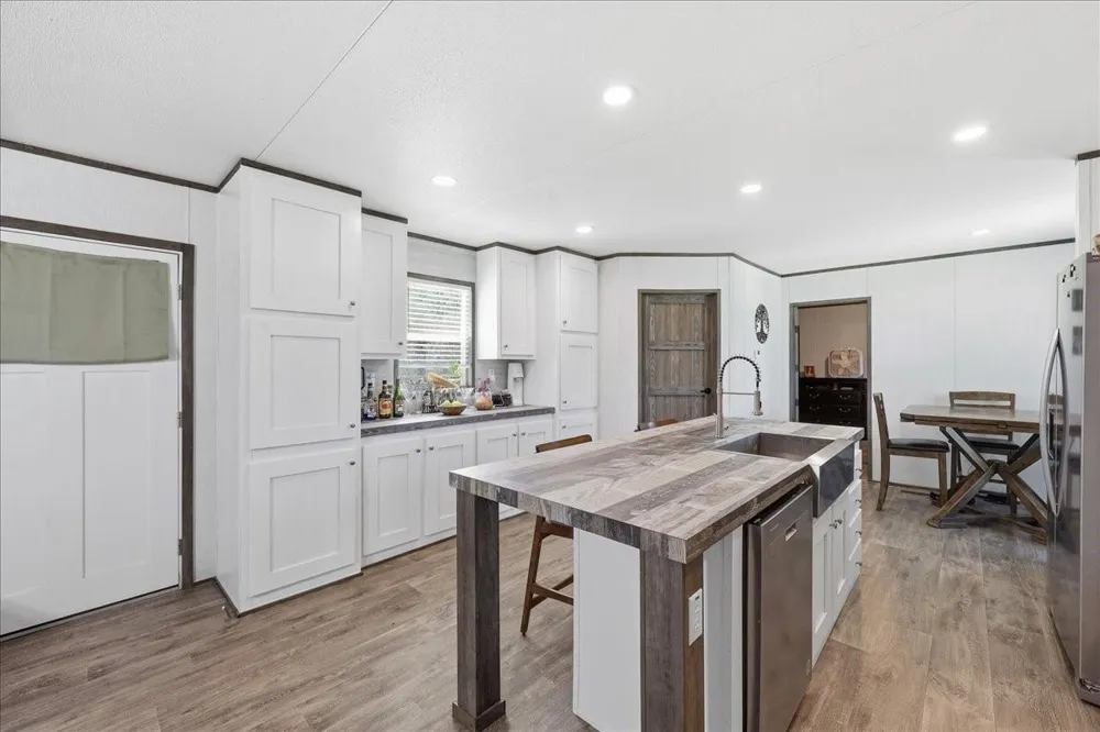 8739 Ash Street Lumberton, TX 77657